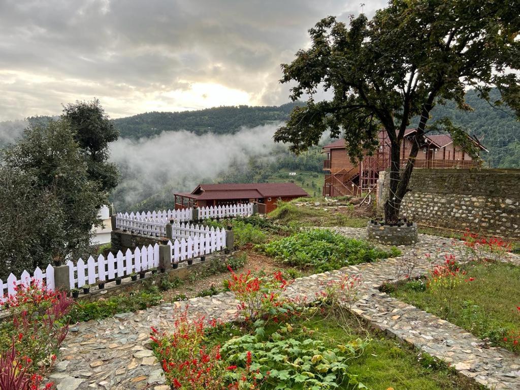 Vanprastha Resorts Dwarahat Dış mekan fotoğraf